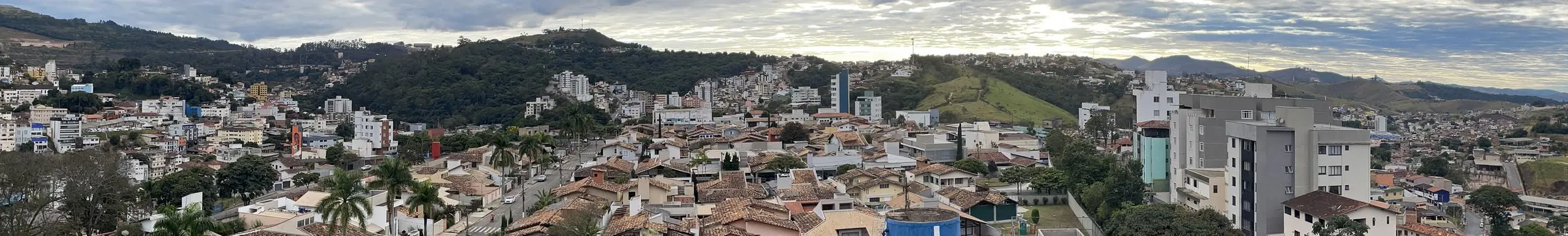 Vista panorâmica da região central de Itabira, Minas Gerais